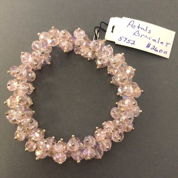 NEW WITH TAGS Premier Designs PINK PETALS STRETCH BRACELET - Picture 2 of 2